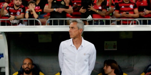 'Batizado' pela Nação: na goleada do Flamengo, Paulo Sousa destaca a festa da torcida no Maracanã