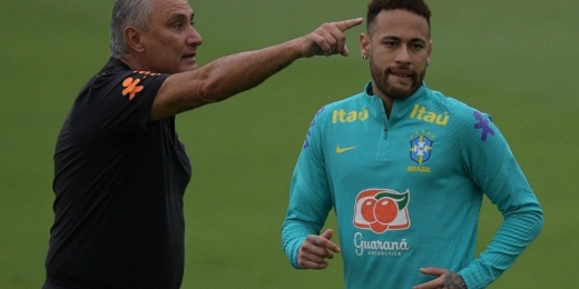 'Temos uma preocupação geral', diz Tite sobre Neymar após críticas recentes ao jogador