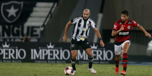 336 dias depois... Relembre a escalação do Botafogo no último jogo contra o Flamengo e o que mudou