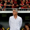 ‘Batizado’ pela Nação: na goleada do Flamengo, Paulo Sousa destaca a festa da torcida no Maracanã