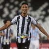 A caminho da Bélgica, Sousa se despede do Botafogo: ‘Gratidão é o que sinto’