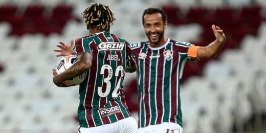 Abel lamenta chances perdidas do Fluminense e mantém confiança na vaga: 'Dependemos de nós mesmos'