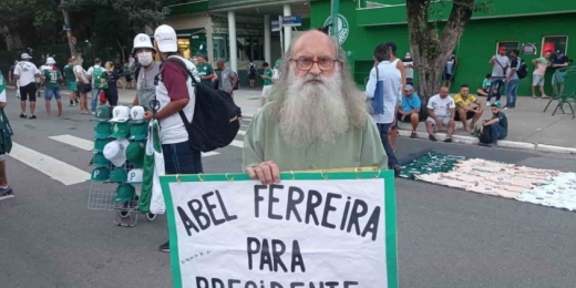 Abel para presidente e 15 horas de viagem: torcedores do Palmeiras se destacam em Dérbi