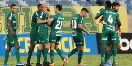 Adversários no Brasileirão, Athletico estuda adotar o mesmo modelo de gestão do Cuiabá