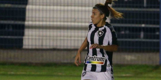 Amanda celebra primeiro gol pelo Botafogo, mas mostra foco: 'Trabalhar para seguirmos evoluindo'