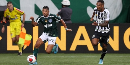 ANÁLISE: Em vitória sobre o Santos, Palmeiras escancara necessidade de um centroavante