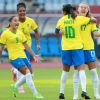 Andressa Alves agradece Marta após pênalti, e manda recado: ‘Vai, Brasil’