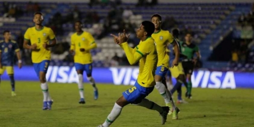Andrey Santos, do Vasco, celebra gols pela Seleção Brasileira Sub-18 na Revelations Cup: 'Vivendo um sonho'