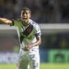 Andrey Santos estreia como titular em São Januário e eleva qualidade de passe na saída de bola do Vasco