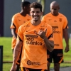 Antes de duelo decisivo na Libertadores, novo reforço treina pela 1ª com o Corinthians