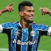 Antes em alta, Rodrigues fica cada vez mais longe de permanecer no Grêmio