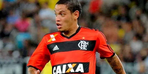 Ao, Carlos Eduardo relembra título da Copa do Brasil com o Flamengo e gol decisivo nas oitavas de final