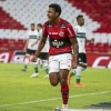 Ao, Vitinho comenta trajetória no Flamengo e avisa: ‘Quero continuar conquistando títulos’