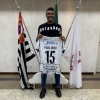 Apalavrado, Paulinho aguarda detalhes para acerto final com o Corinthians