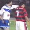 Apolinho lembra briga entre Flamengo e Vélez, em 95: ‘Ganhamos e demos dez minutos de porrada’