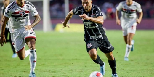Após eliminação do Corinthians, Vítor Pereira diz: 'Chegamos muito mais cansados do que eles'