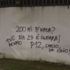 Após empate do Flamengo, muro do Ninho do Urubu volta a ser pichado