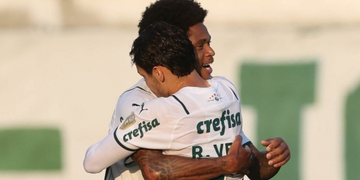 Após lesão, Luiz Adriano volta a marcar e comemora: ‘Feliz em ajudar meus companheiros’