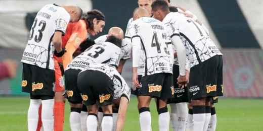 Após nove jogos no Brasileirão, Corinthians tem pontuação melhor em 2021 do que em 2020