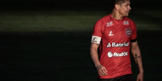 Após pedir para deixar o Brasil de Pelotas, Denilson quer voltar a jogar ainda na temporada 2021