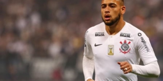 Após ser 'furado' pelo Shakhtar, Corinthians anuncia retorno o meia Maycon