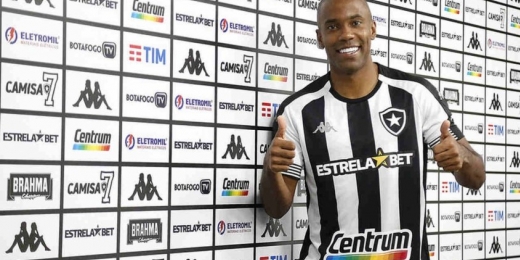 Apresentado, Fabinho exalta opções do Botafogo no meio-campo: 'O individual automaticamente aparece'