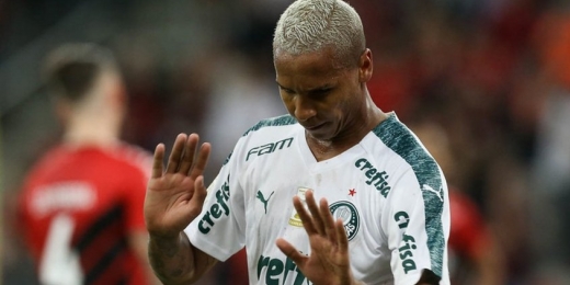 Árbitro identifica Deyverson como 'principal causador do conflito' entre Palmeiras e Fluminense