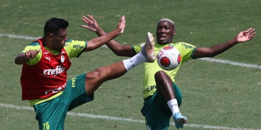 Às vésperas de estreia, Palmeiras faz treino duro na Academia