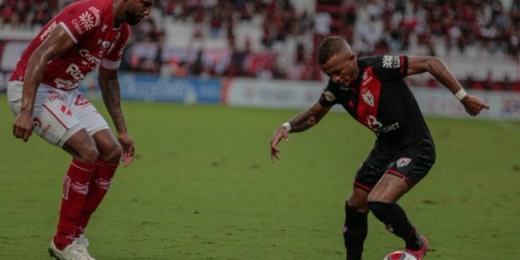Atlético-GO empata com Vila Nova e garante vaga na final do Goianão