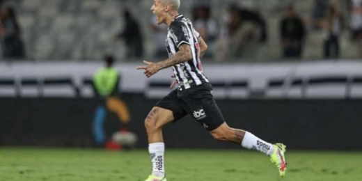 Atlético-MG amassa o Fortaleza no Mineirão e fica muito perto de sua terceira final na Copa do Brasil