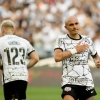 Autor do gol da vitória do Corinthians sobre o Athletico-PR, Fábio Santos diz: ‘Fundamental para classificação’