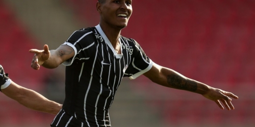 Autor do gol do Corinthians no Majestoso sub-20, Antony será devolvido ao Joinville