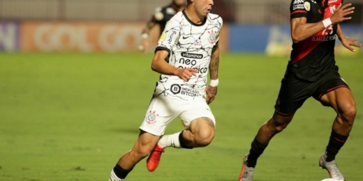 Autor do último gol do Corinthians, Gabriel Pereira mostra confiança por semana de trabalho