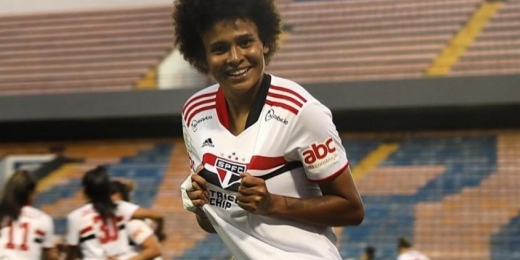 Autora de dois gols contra o Santos, Yayá exalta coletivo do São Paulo e fala de passagem pela Seleção Sub-20
