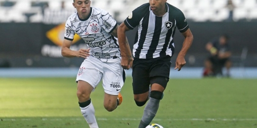 Boa estreia? Victor Sá foi o jogador com mais dribles em Botafogo x Corinthians; veja os números