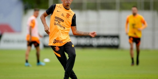 Boletim médico: Adson se recupera de lesão no tornozelo e reforça o Corinthians em treino