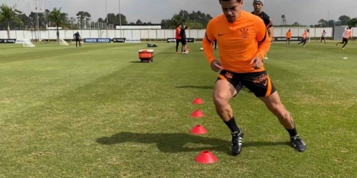 Boletim Médico: Fagner vai a campo, mas não treina com bola no Corinthians