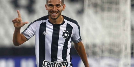 Botafogo cresce no segundo tempo e vence CSA pela Série B do Brasileirão
