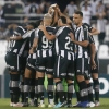 Botafogo dá resposta positiva após derrota, volta aos trilhos e continua caminho para o acesso no Brasileirão