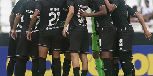 Botafogo deposita fichas na busca por entrosamento para que equipe consiga engrenar na temporada