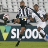 Botafogo joga mal e é superado pelo Goiás em casa na Série B