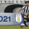Botafogo: Luís Oyama sente problema muscular e não joga contra o Cruzeiro