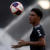 Botafogo paga apenas uma folha salarial com dinheiro recebido pelo Internacional por Paulo Victor