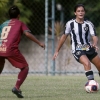 Botafogo renova o contrato de Gaby Louvain, joia da equipe feminina