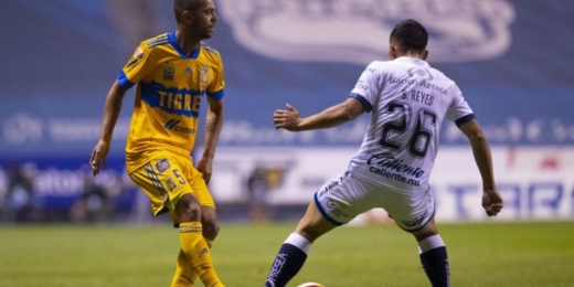 Botafogo retoma contatos com Rafael Carioca e acena com proposta