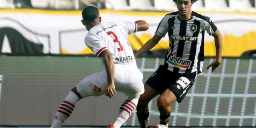 Botafogo traça plano por evolução de Matheus Nascimento, que ganha espaço no Carioca