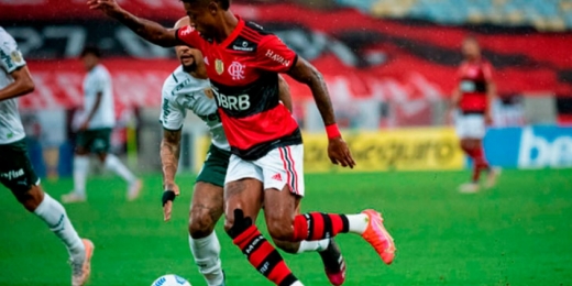 Bruno Henrique celebra assistência para Pedro em vitória do Flamengo: 'É a minha jogada característica'