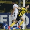 Bruno Méndez lamenta goleada sofrida pelo Corinthians: ‘Não pode levar quatro’