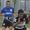 Cabe mais um? Corinthians estuda viabilidade de negócio com Paulinho para 2022
