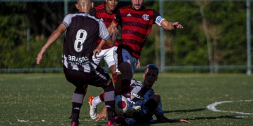 Carioca Sub-20: Flamengo reage e empata com Botafogo em jogo de polêmicas